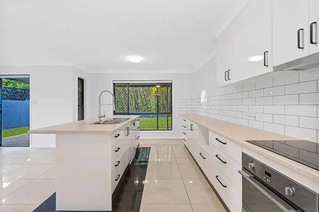 3/53 Gordon Street, Labrador, QLD 4215