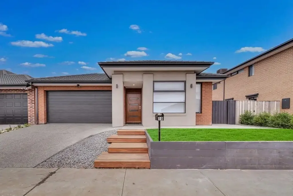 Modern Family Living in the Heart of Werribee