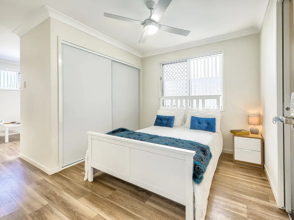 MODERN, FULLY FURNISHED, STUDIO APARTMENT