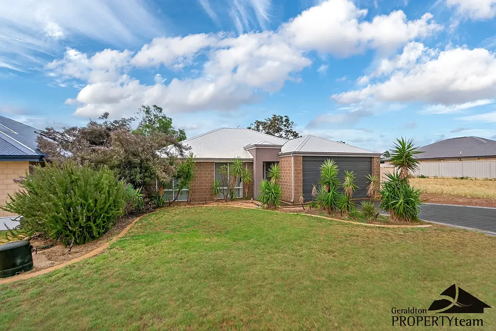 34 Yarraman Road, Waggrakine, WA 6530