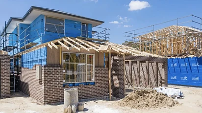澳大利亚住房危机：悉尼&墨尔本房价领跑全球，建筑行业挑战加剧