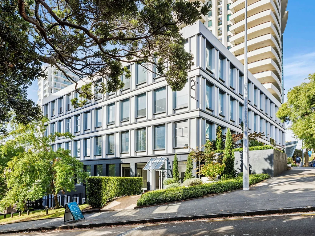 Auckland Central Contemporary Sunlit Space