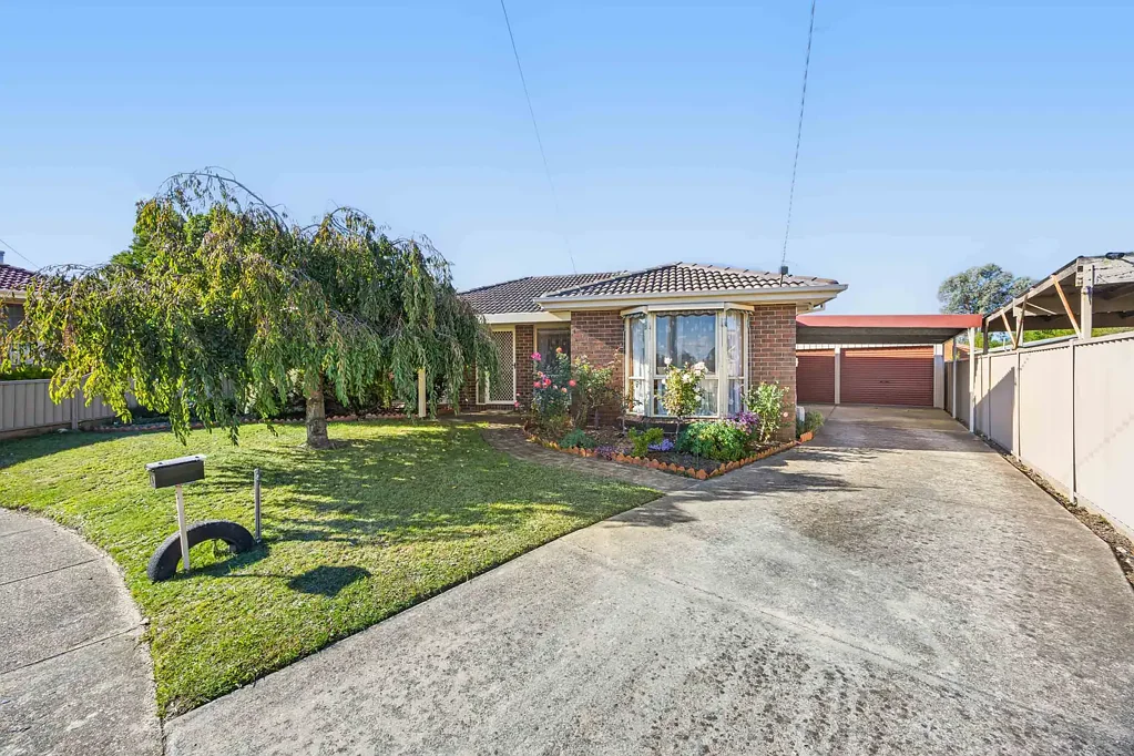 Neat, Low-Maintenance Living in a Quiet Sebastopol Court