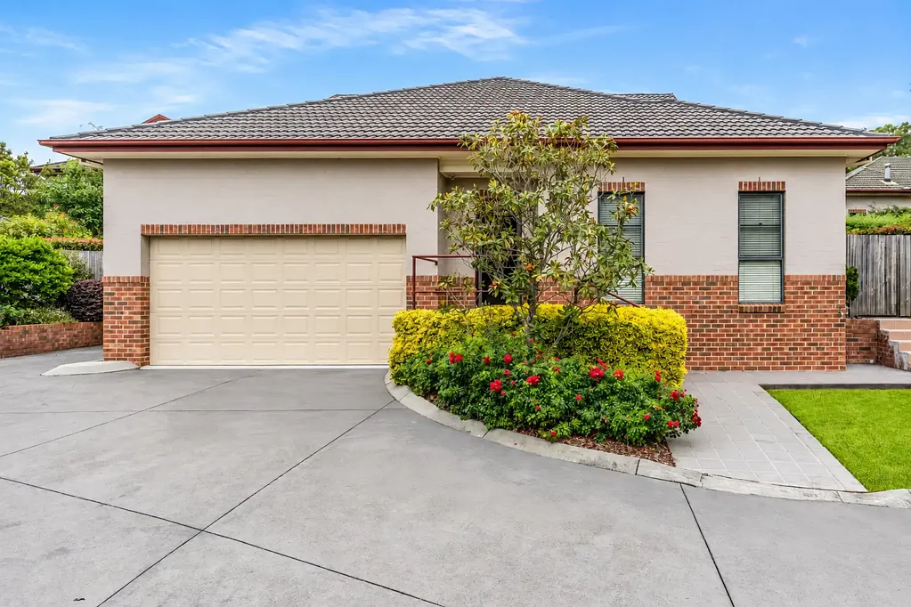 Mittagong 3બેડરૂમ 'Windemere' - Privately Positioned, Peacefully Elevated & Effortlessly Connected