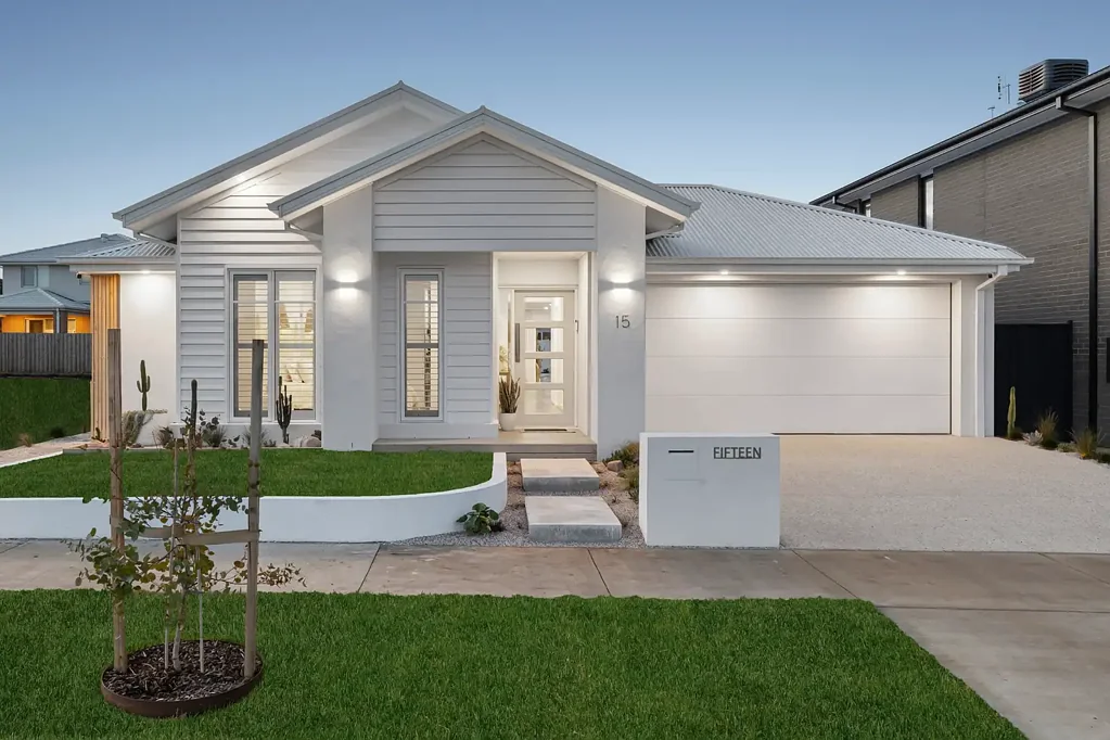 15 Gahnia Drive, Armstrong Creek, VIC 3217