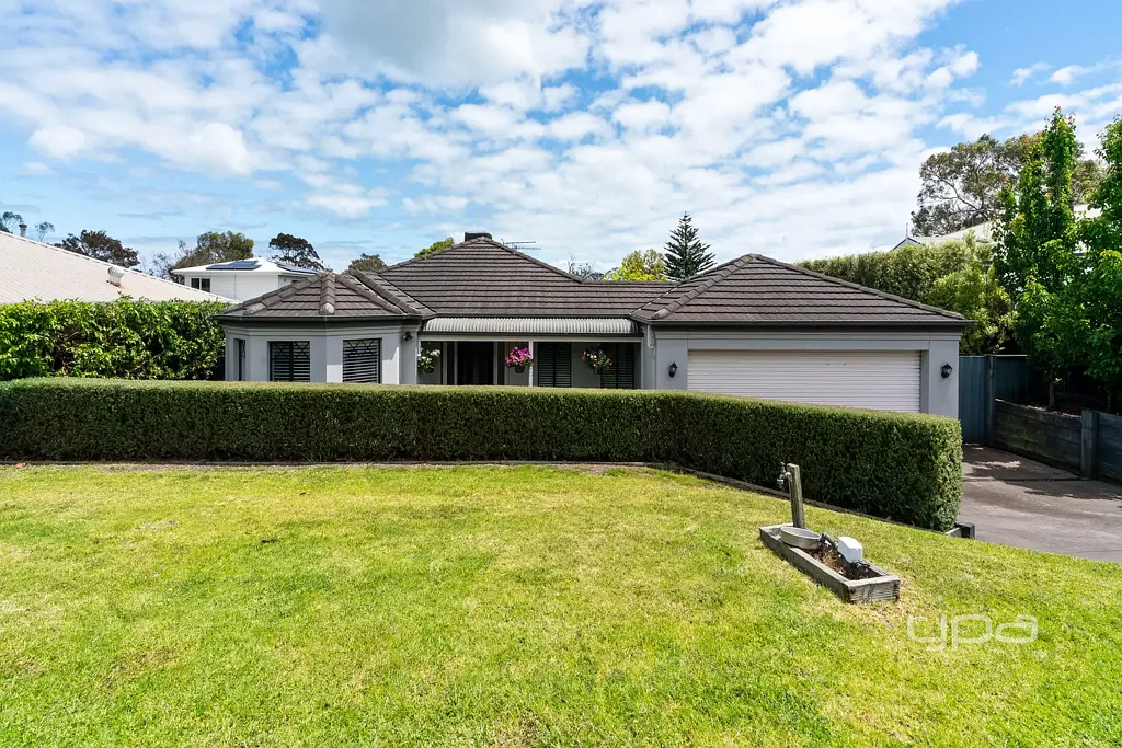 22 Fairway Crescent, Mccrae, VIC 3938