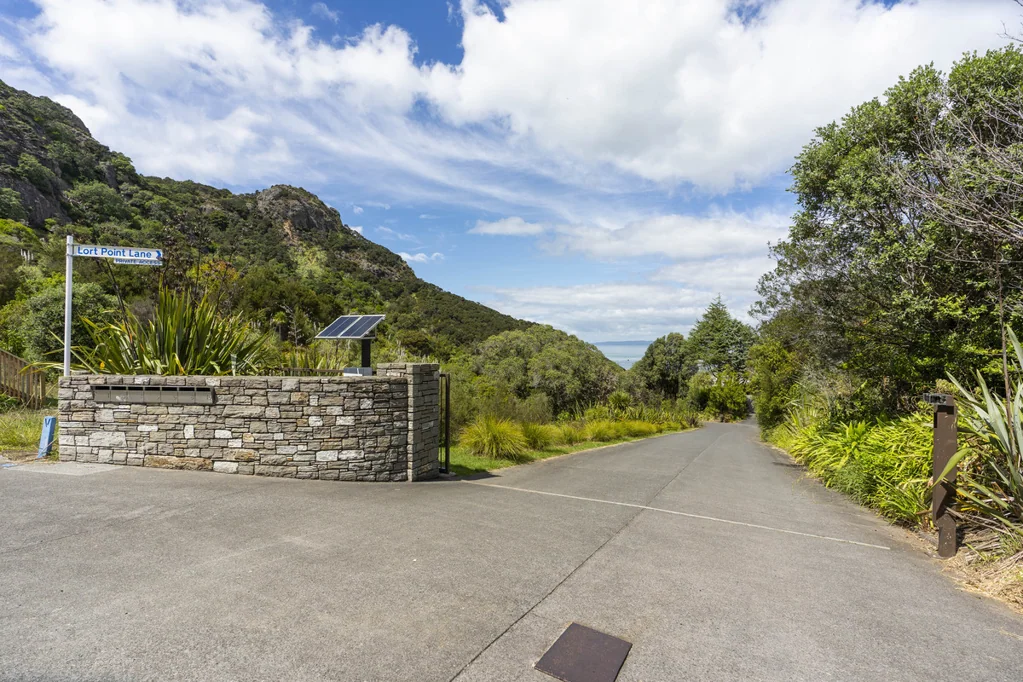 Whangarei Heads  GATED COASTAL SECTION - BELOW C.V