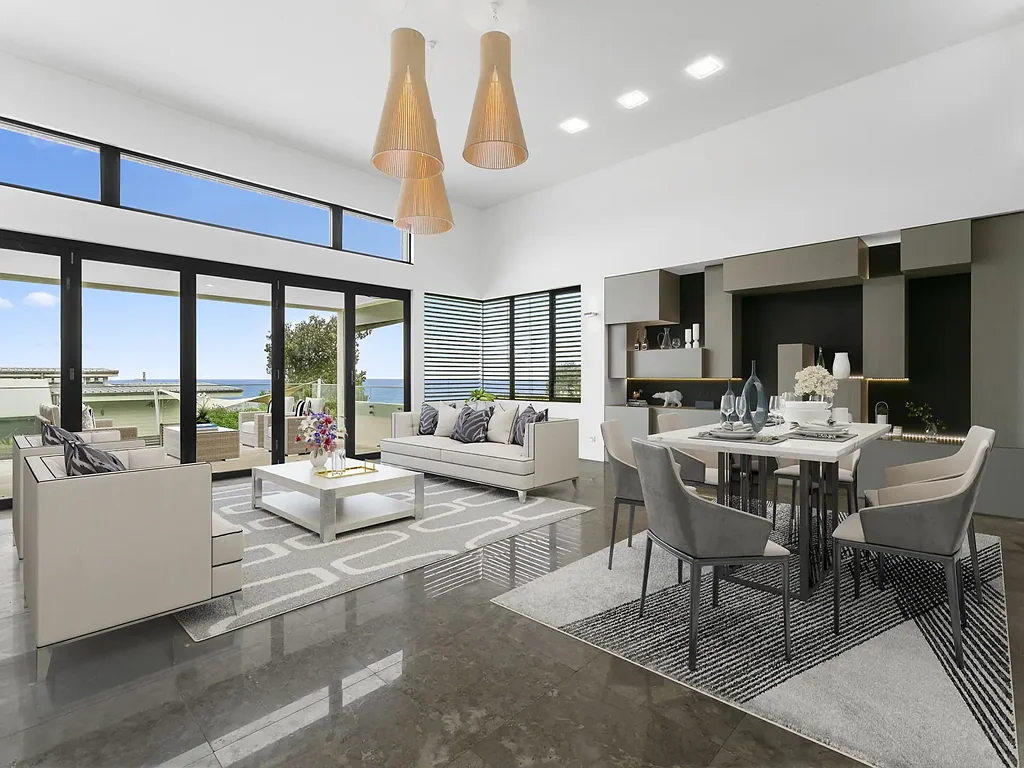 Trophy Coastal Home A Stones Throw From The Beach