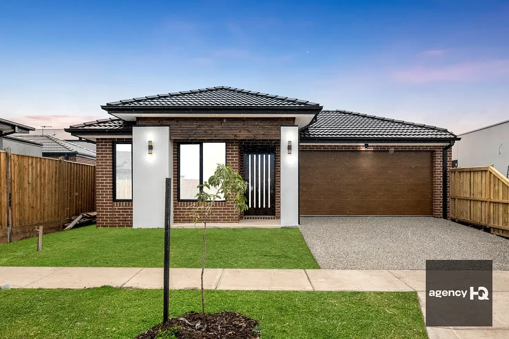 Brand New Luxurious Stunning Family Home 4bed/3 Toilet /2 shower
