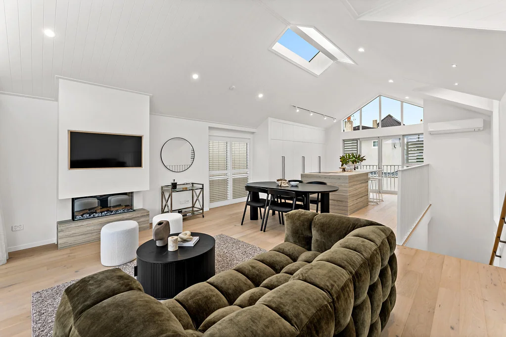 Remuera 3Kwarto FIND: Walton Villas. Two residences available.