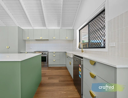 12 Helmet Court, Hillcrest, QLD 4118, 4房, 2浴, House