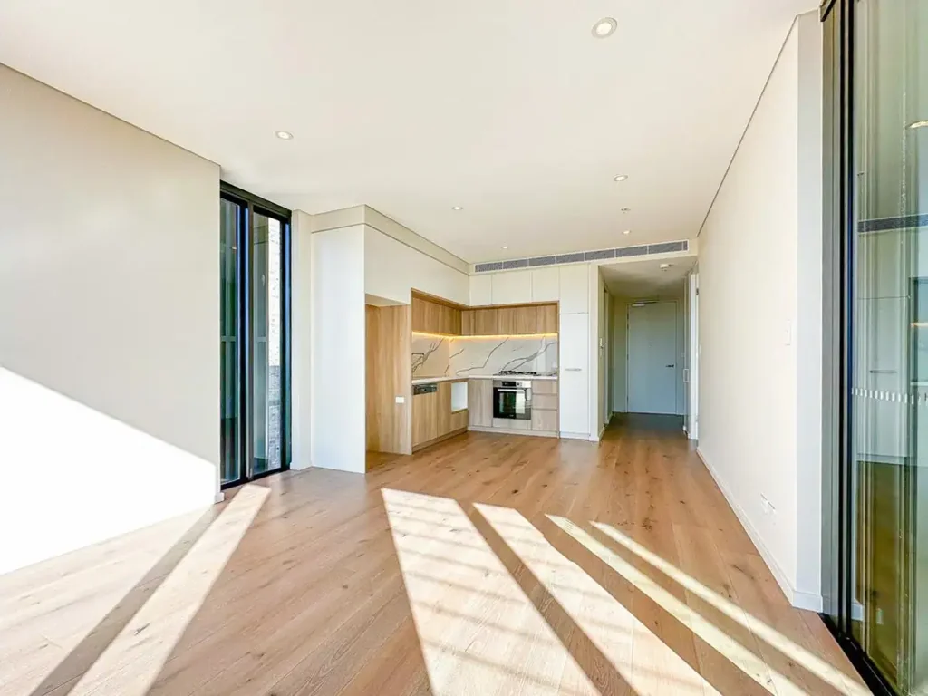 Roseville 1房 近新住宅 明亮通风 超大冬季花园 叶状区景观 现代厨房 Miele电器 安全停车 电动车充电 屋顶露台 Elevated North-East Facing One Bedroom Apartment In The Heart of Roseville