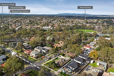 38 Macleod Parade, Macleod, VIC 3085, 3 rūma, 2 rūma horoi, House