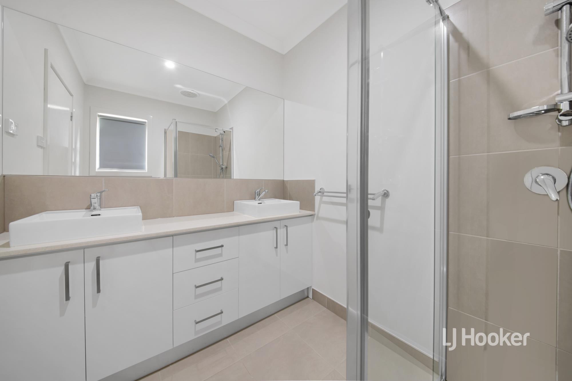 111 BENSONHURST PDE, POINT COOK VIC 3030, 0房, 0浴, House