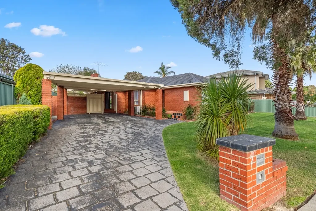 Endeavour Hills 3ਬੈੱਡਰੂਮ A STYLISH FAMILY RETREAT ON 745M² IN ENDEAVOUR HILLS