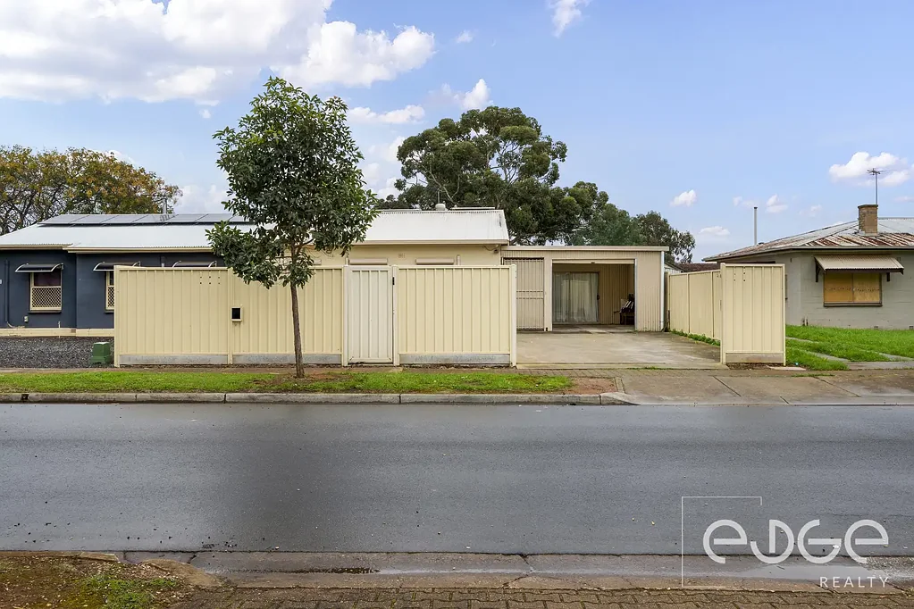 Elizabeth Grove 3Moenga Renovated Retreat Opposite Seacombe Reserve!