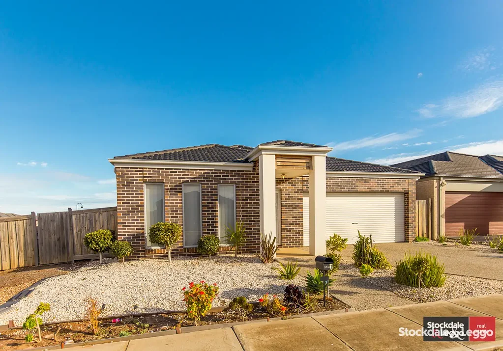 4 BEDROOM FAMILY HOME FOR RENT IN HARKNESS (MELTON WEST) !!