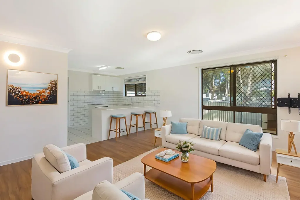 Tweed Heads South 2침실 Single Level Duplex with Renovated Kitchen and Large Fenced Yard