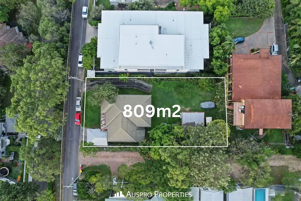 Morningside 4 Bedroom 809m2 Block with DA Approval for 4 x Luxury Terrace Homes