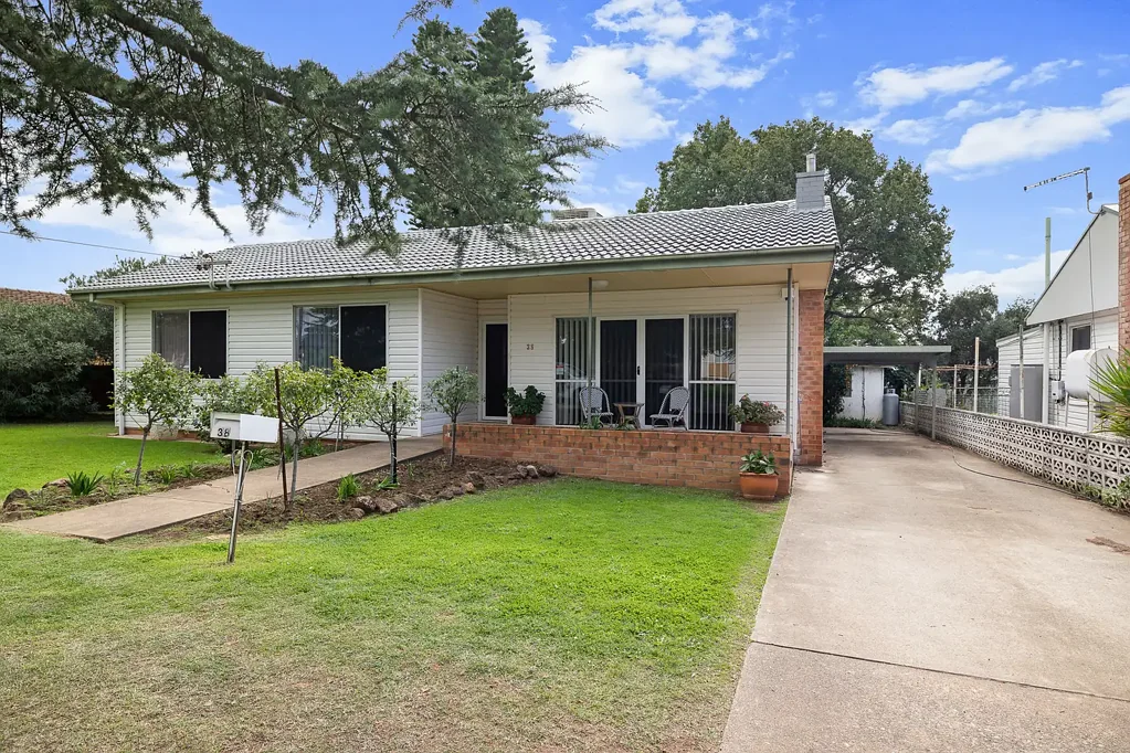 Tamworth 4 Slaapkamer Family home on a budget!