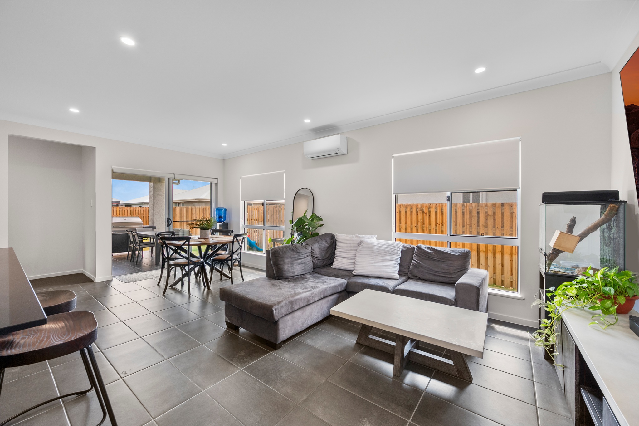 22 RAVEENA ENT, BURDELL QLD 4818, 0部屋, 0バスルーム, House