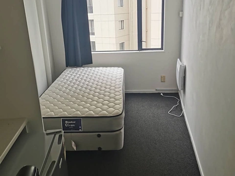 Cosy unit in CBD