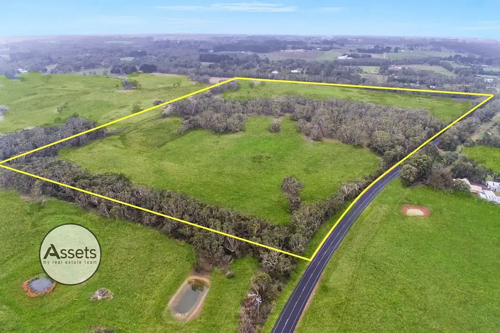 Cashmore A Rare 62-Acre Holding