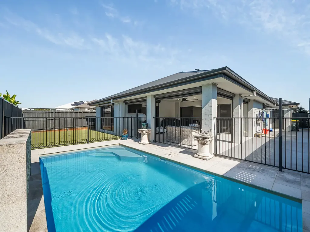 Burpengary East 4Zimmer Poolside Family Living in the Heart of North Harbour