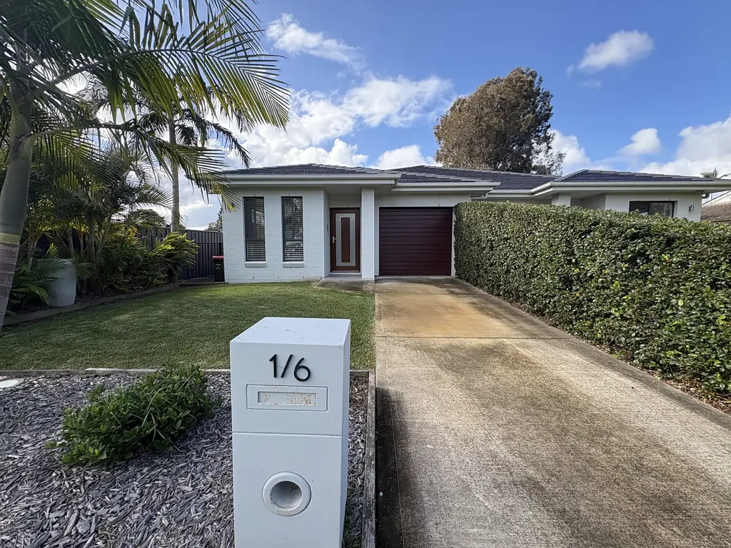 Quite, Comfortable, Fresh!! Lawn and garden maintenance included.