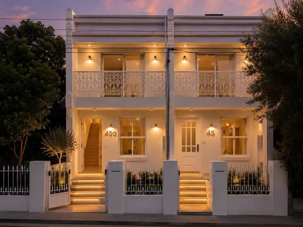 Brand New Luxury Residence in Heart of Newtown