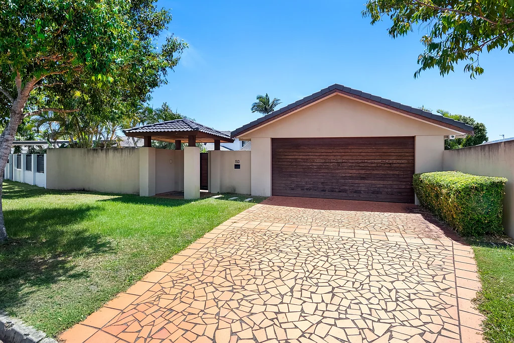 Modern 4 Bedroom Family Home in the Heart of Sorrento