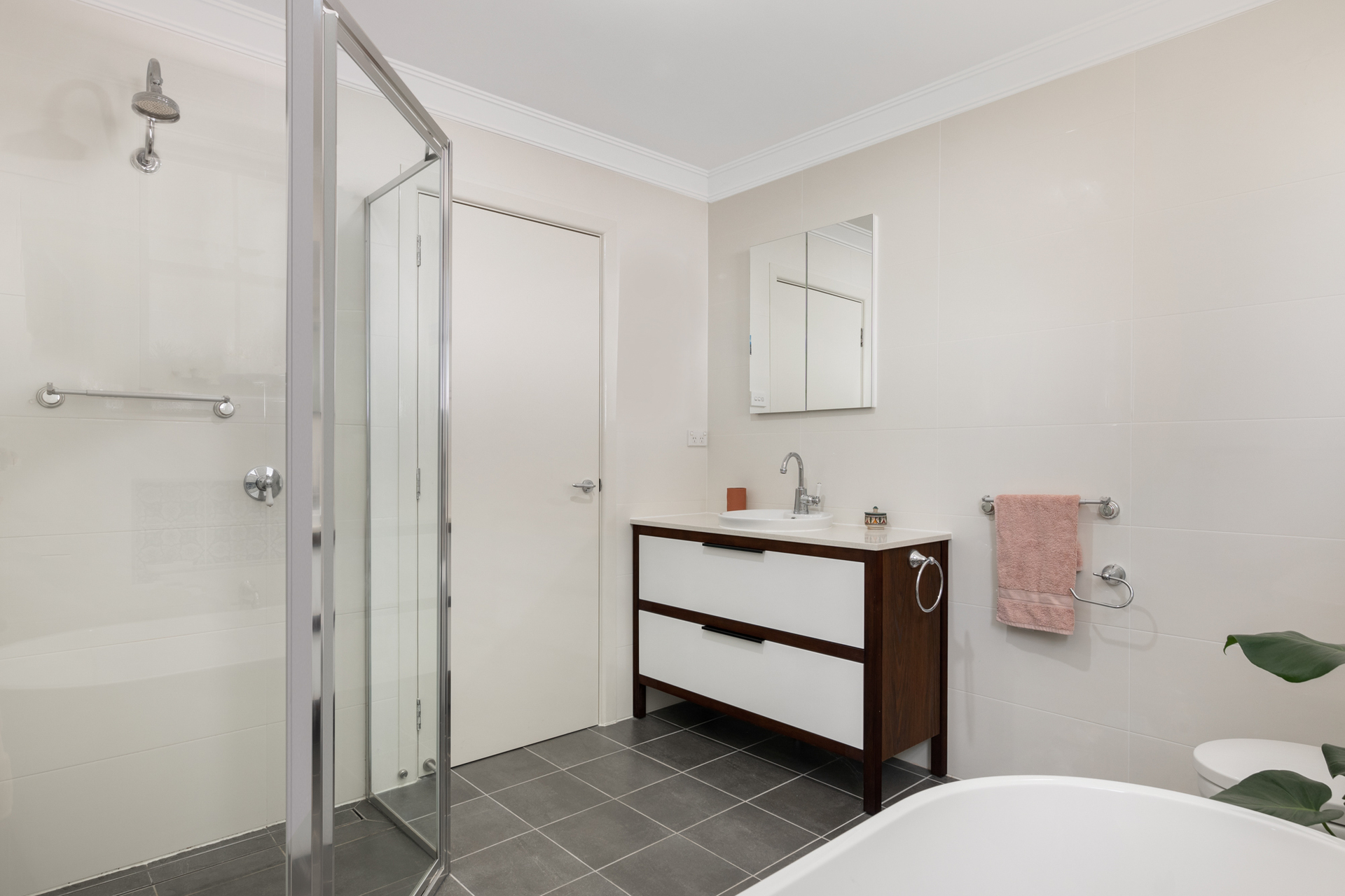 UNIT 3 5 PAGE AV, WENTWORTH FALLS NSW 2782, 0 Kuwarto, 0 Banyo, Townhouse