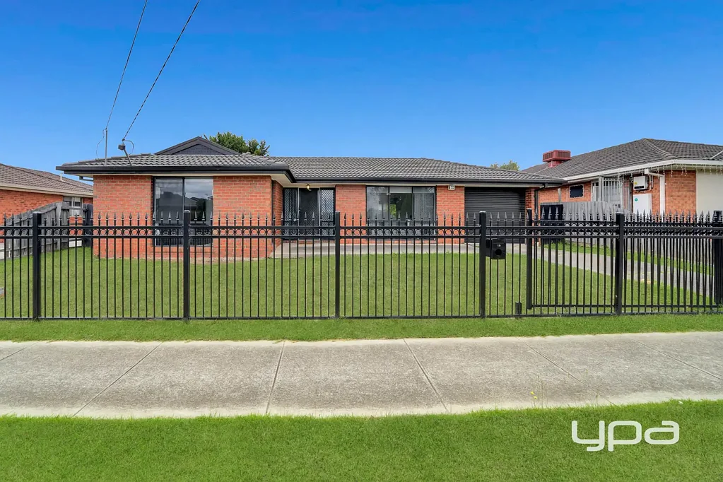 19 Malmsbury Drive, Meadow Heights, VIC 3048