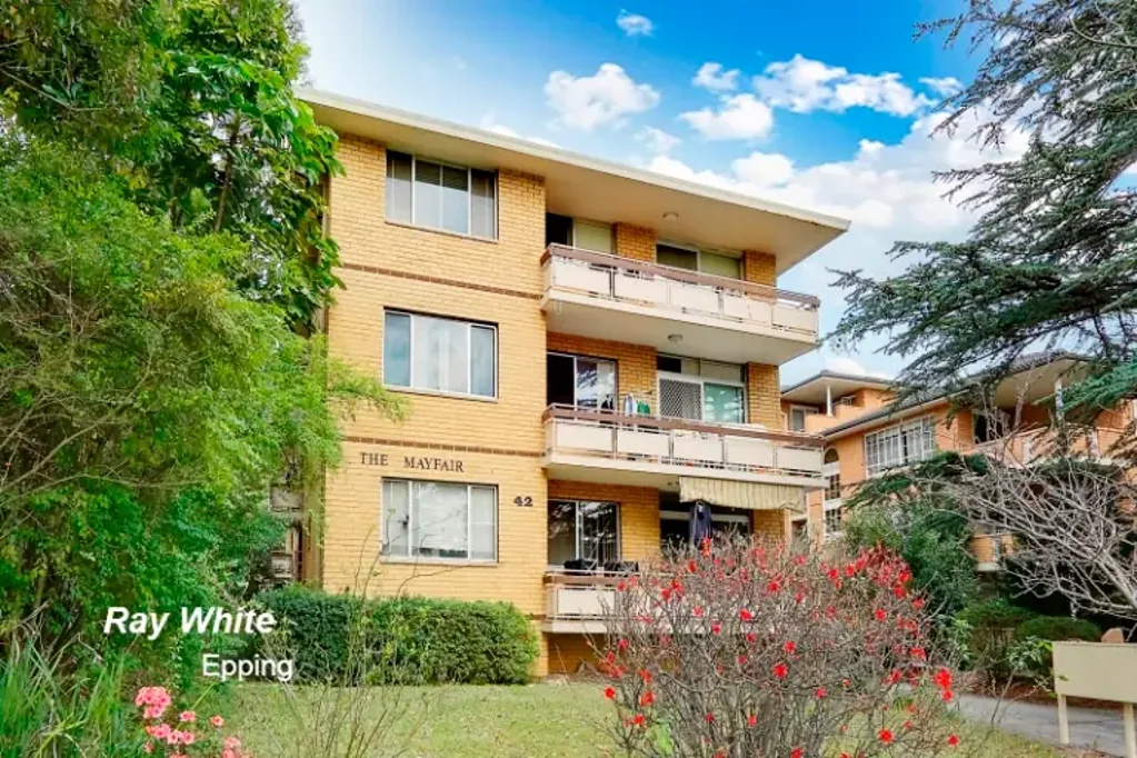 Spacious Two Bedroom Unit Located Minutes Away From Station