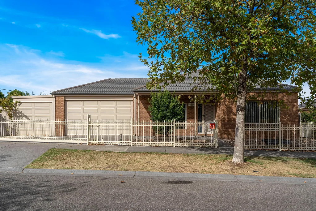 21 Troward Harvey Way, Craigieburn, VIC 3064