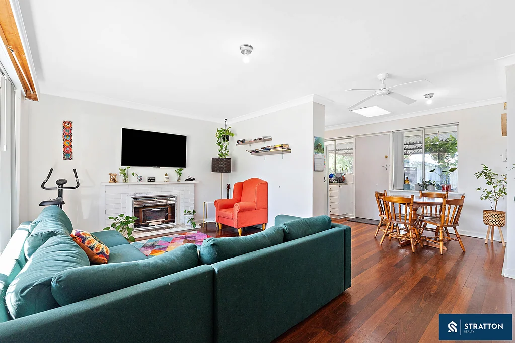 Gosnells 3房  Delightful 3-Bedroom Home on a Spacious 910sqm Block in a Prime Location!!