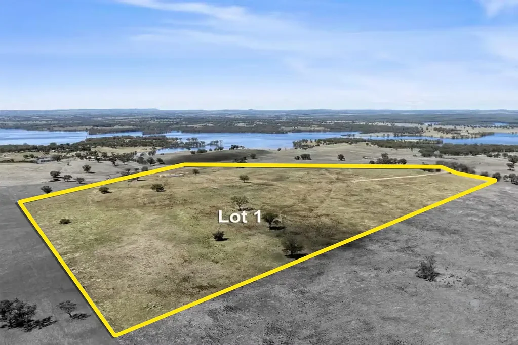 Knowsley  100 Acres* of Prime Lifestyle Land