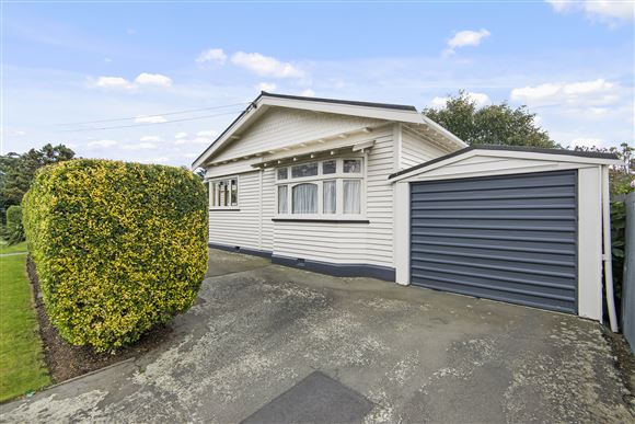 9 Martin Avenue, Beckenham, Christchurch, 2 phòng ngủ, 1 phòng tắm