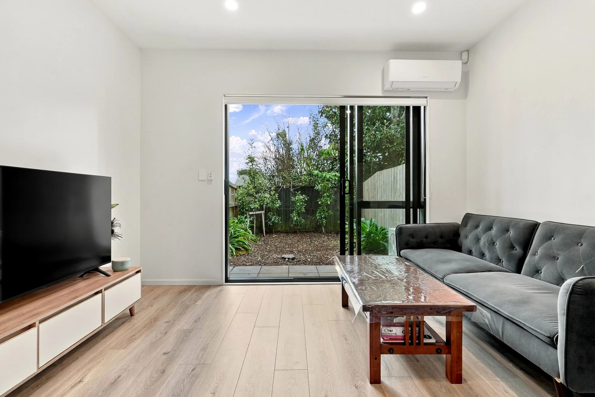 34 Paetai Lane, Te Atatu Peninsula, photo 6