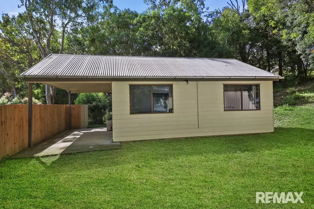 One bedroom granny flat in quiet location - Electricity & Wifi Included