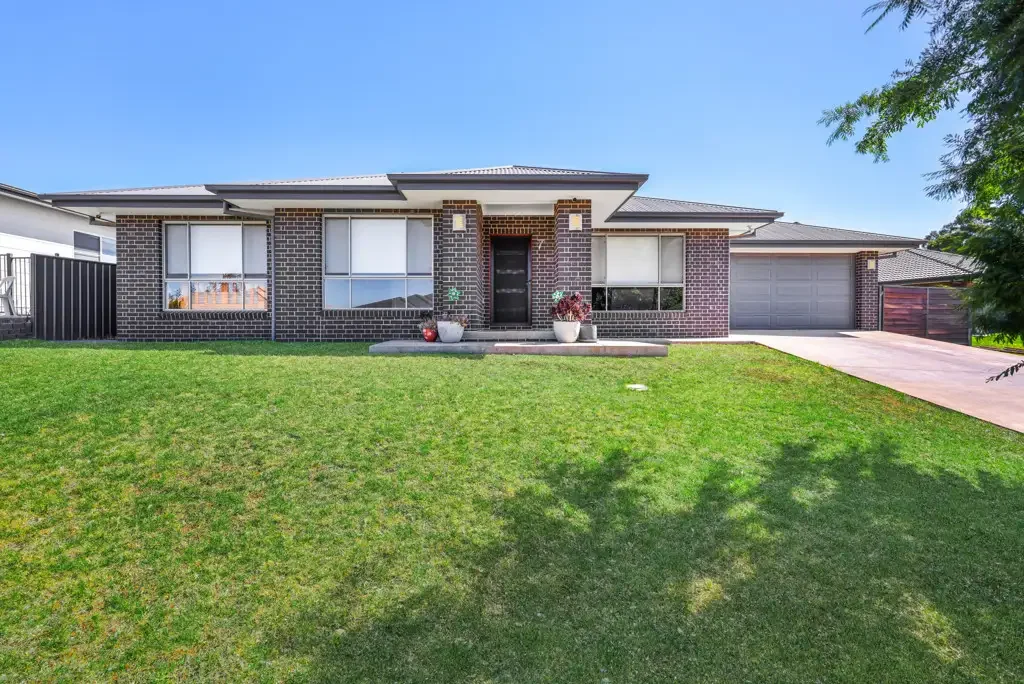 7 Lorikeet Drive, Tamworth, NSW 2340