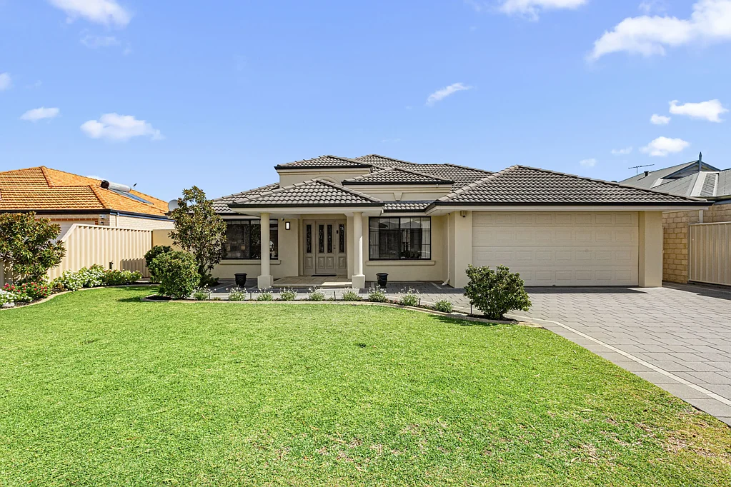 10 Concord Terrace, Atwell, WA 6164