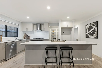 21 Willey Road, Clyde North, VIC 3978, 5 Bedrooms, 2 Bathrooms, House