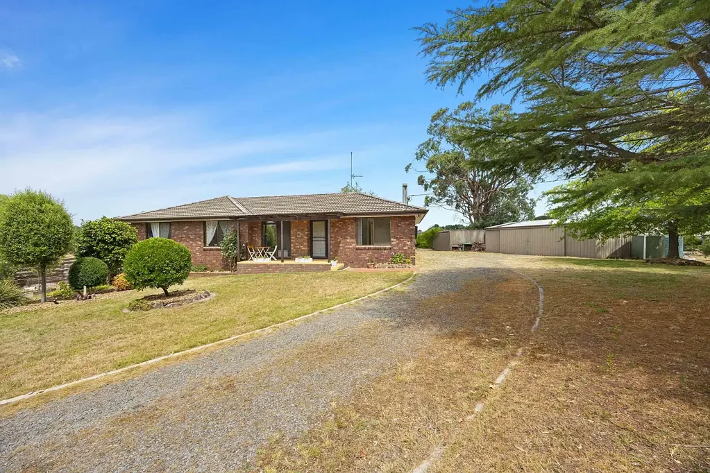 43 Briardale Avenue, Enfield, VIC 3352