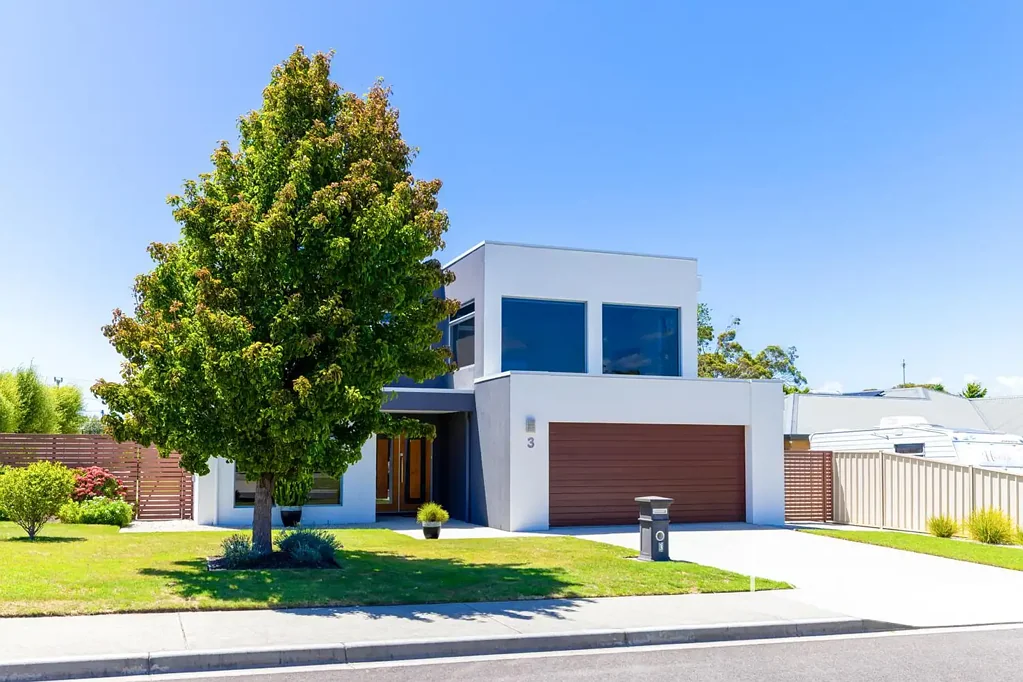 Shearwater 4 Bedroom THREE LINKS COURT