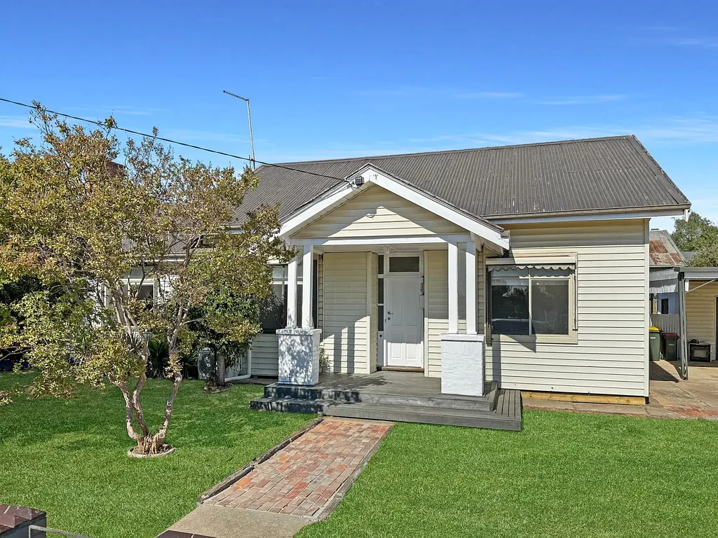 Maryborough 3 Bedroom RENOVATED AND READY TO GO