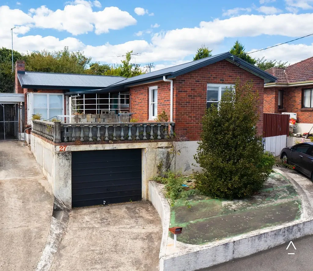 Share-House available For Single Occupancy Only - Room only