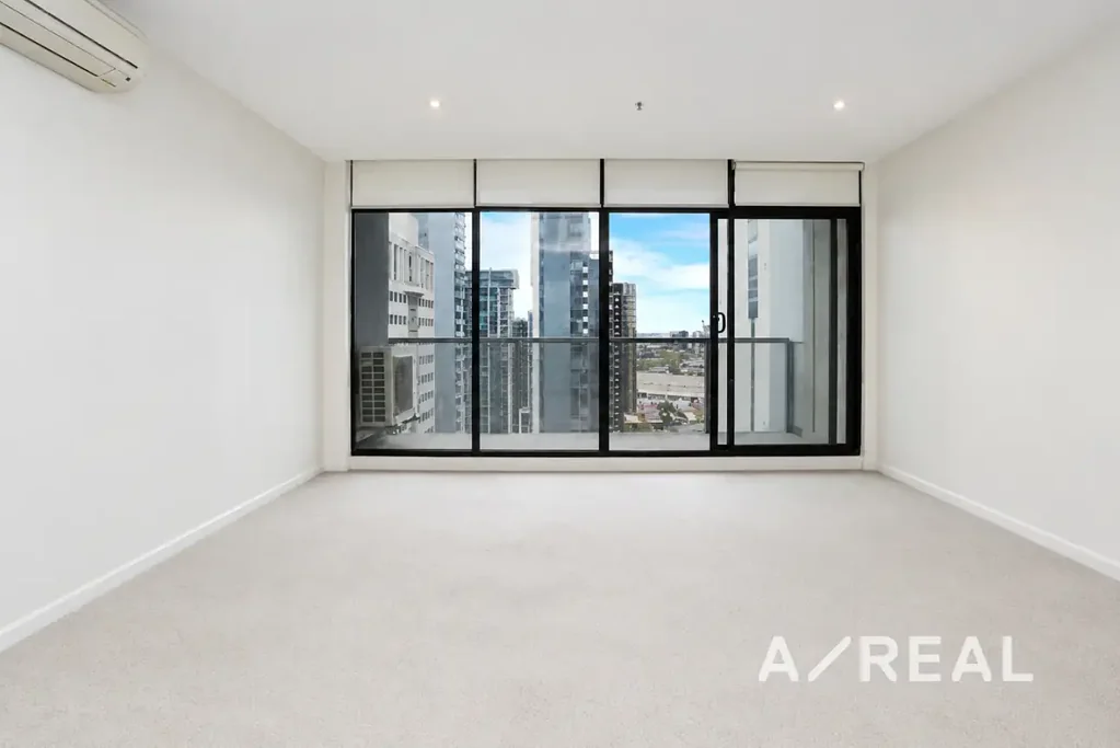 Light Filled 2 Bedroom Apartment with Premium Amenities