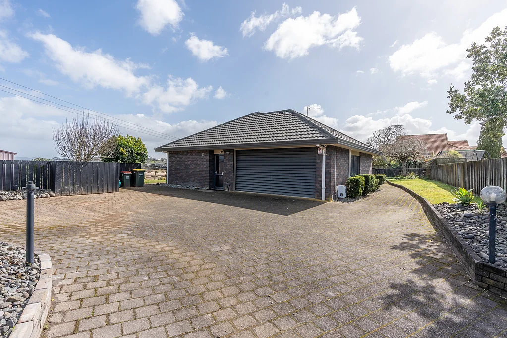 12 Sunny Dale, Western Heights, Hamilton, Waikato