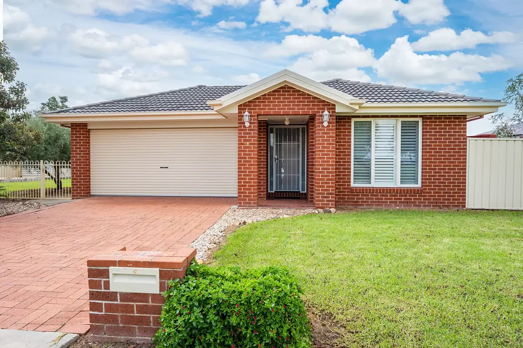 44 McBean street, Culcairn, NSW 2660